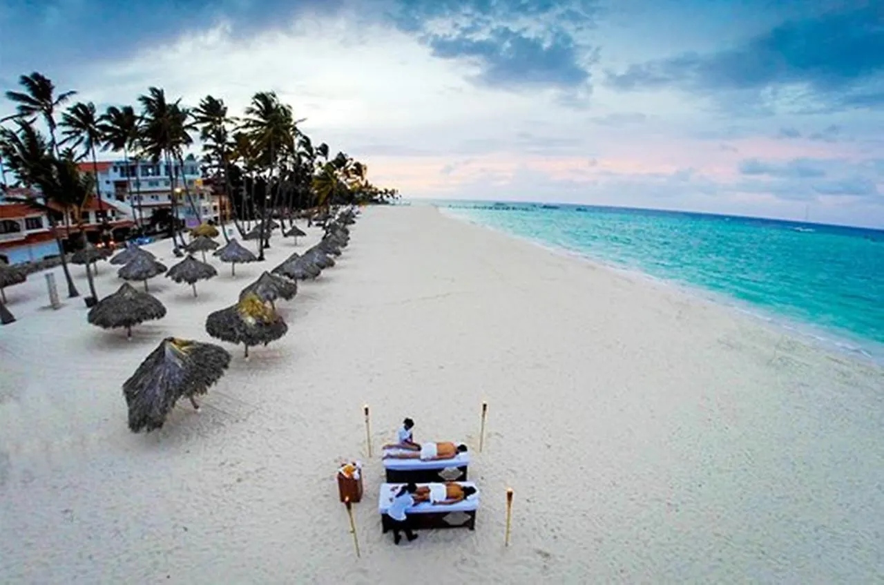 Close To The Beach! Lux Villa Gemela, 6Br, 9Bt Punta Cana
